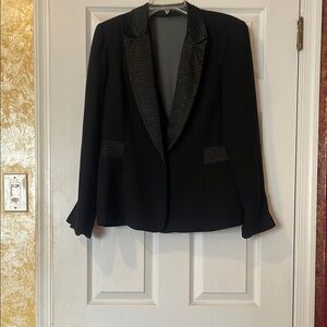 Elegant Black Women's Blazer